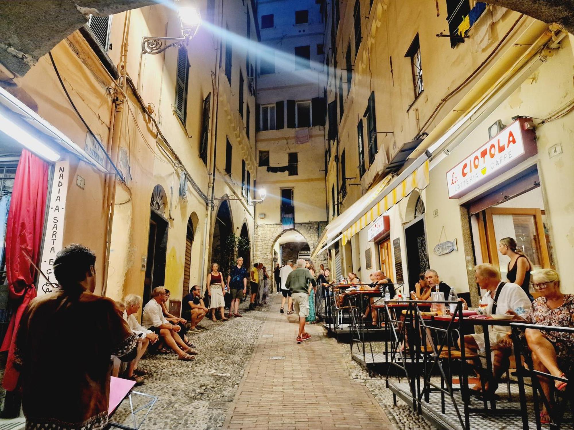 Homeholidaysanremo - Classic Екстериор снимка